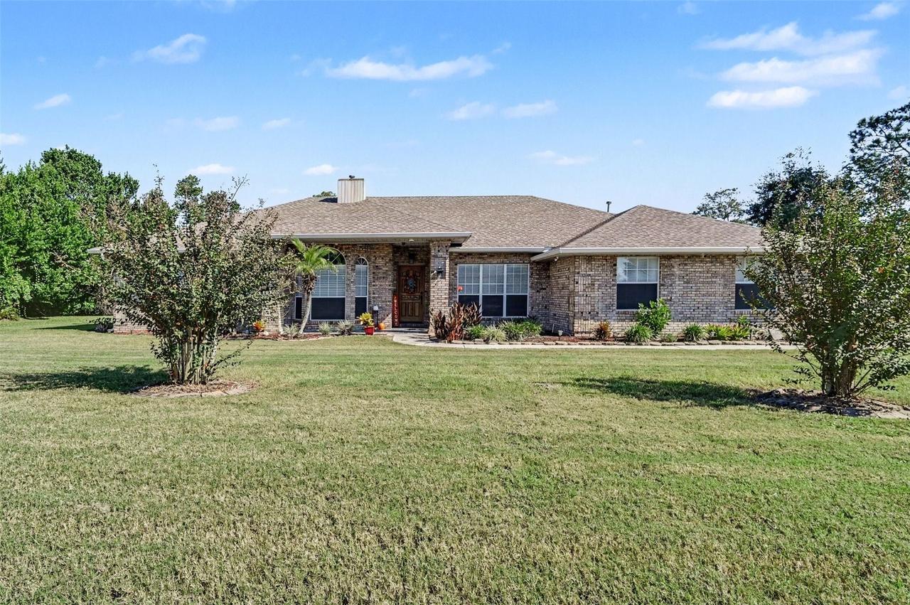 2090 Lakebreeze Way, Deltona, FL 32738