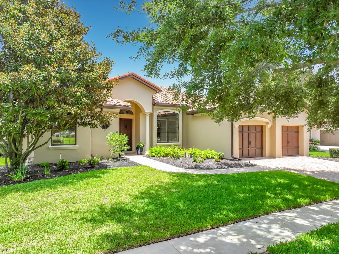 7456 Pointe Venezia Dr., Orlando, FL 32836