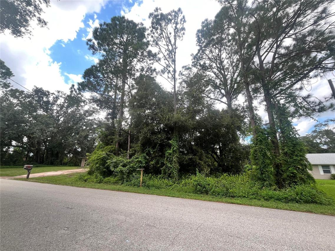 33305 Grand Prix Dr., Sebring, FL 33872