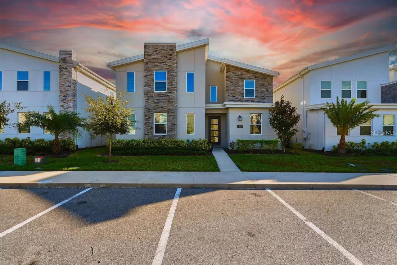 4550 Narrative Ln., Kissimmee, FL 34746