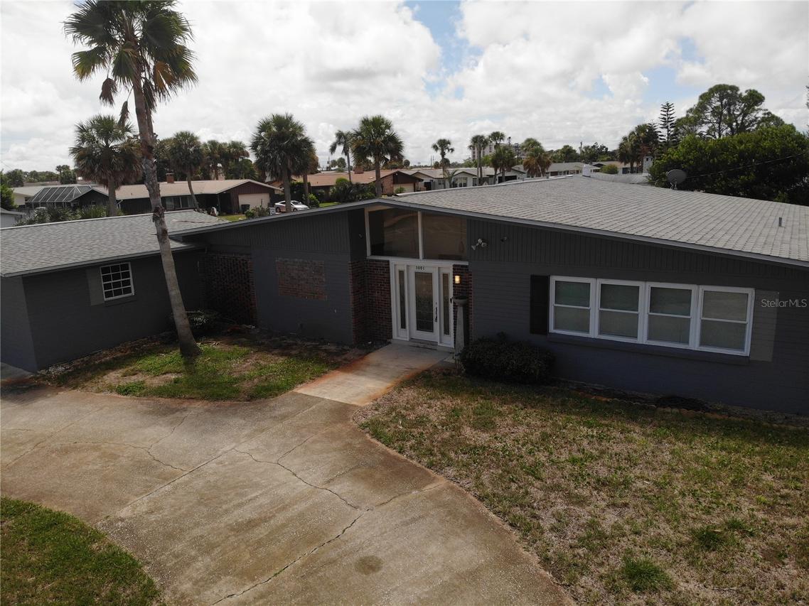 3001 N Oleander Ave., Daytona Beach, FL 32118