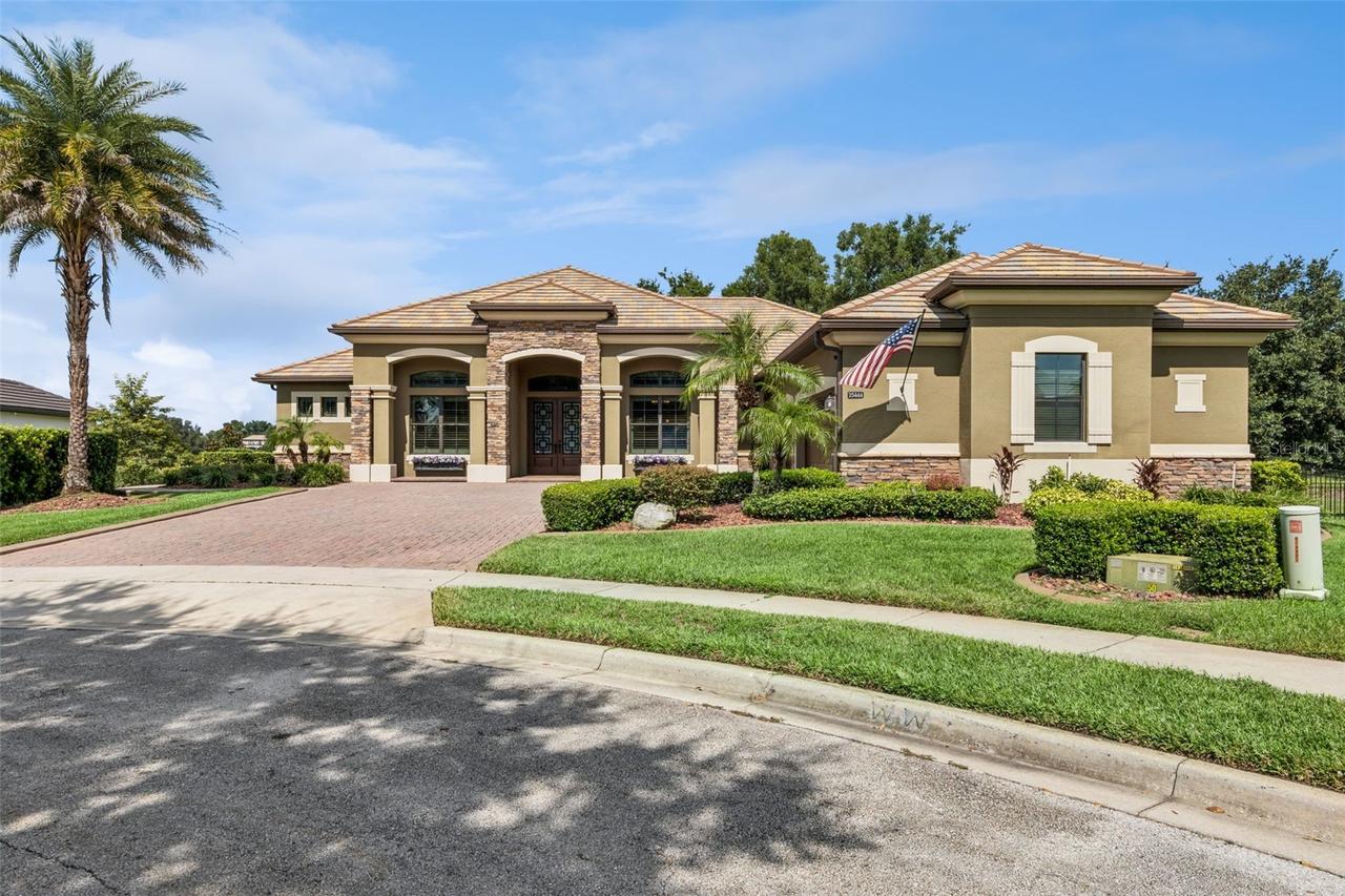 25444 Hawks Run Ln., Sorrento, FL 32776