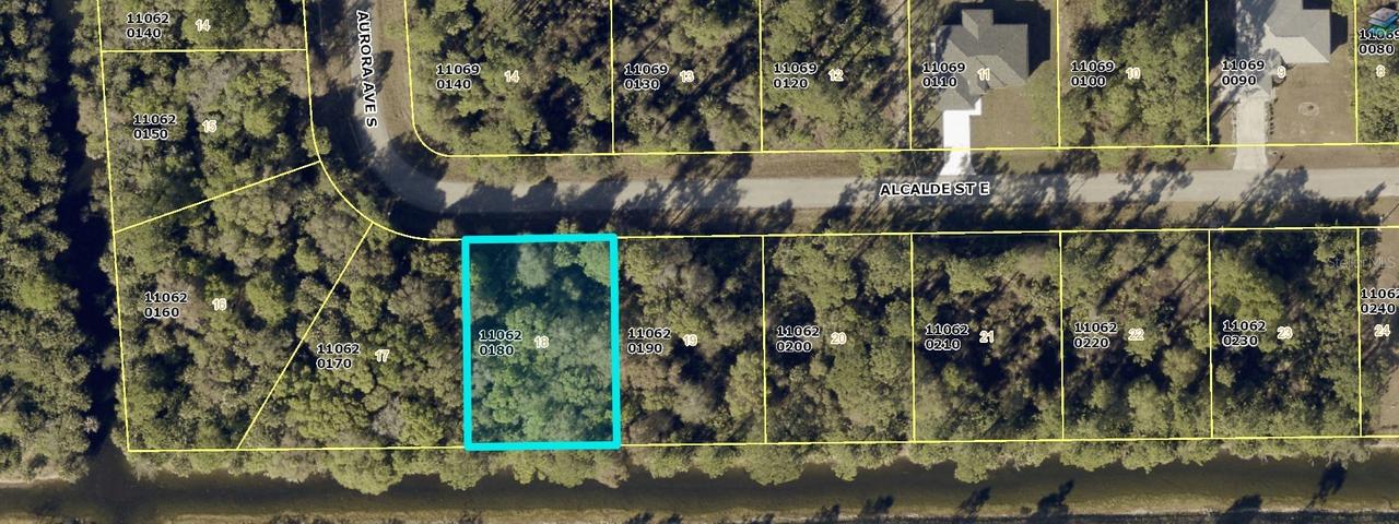918 Alcalde St., Lehigh Acres, FL 33974
