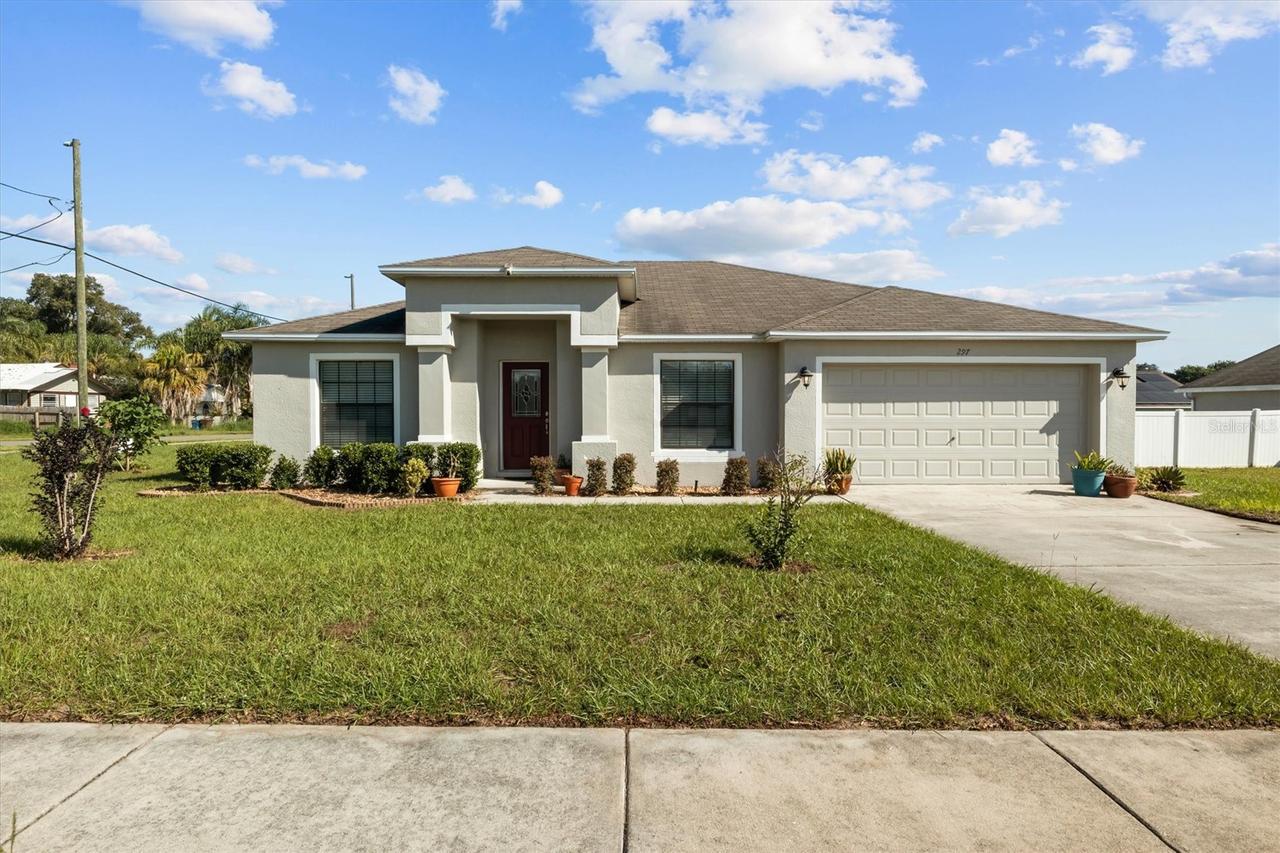 297 Hidden Lake Ln., Lake Hamilton, FL 33851