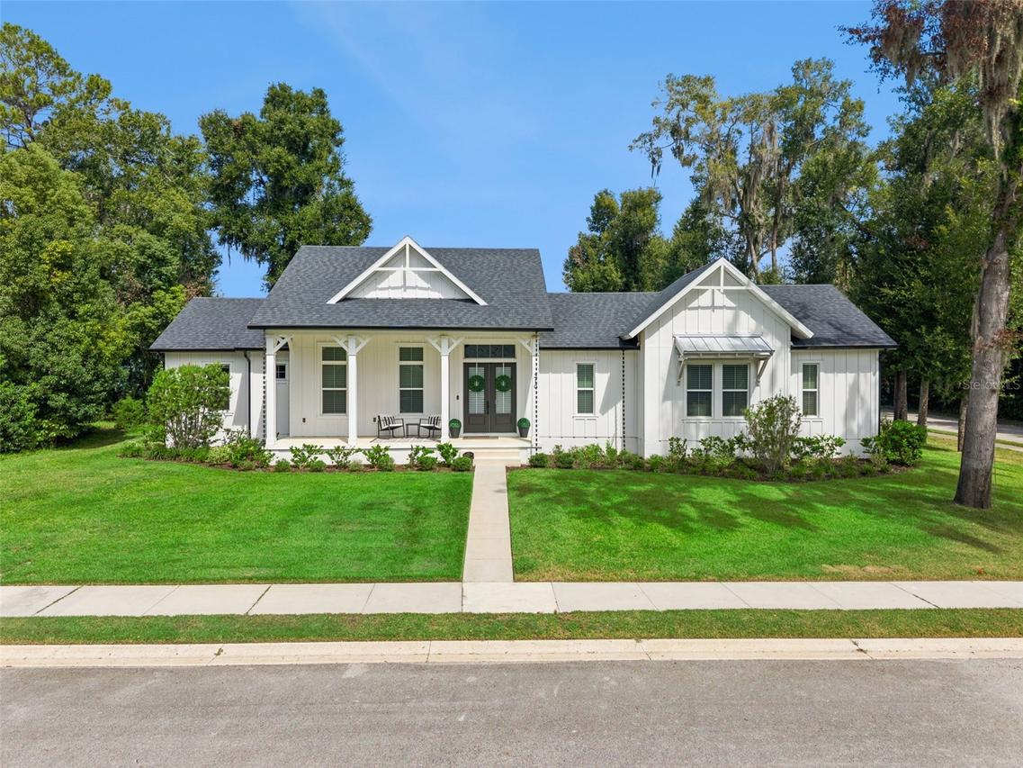 310 W Washington Ave., Lake Helen, FL 32744