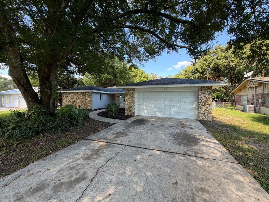 208 Robin Rd., Altamonte Springs, FL 32701