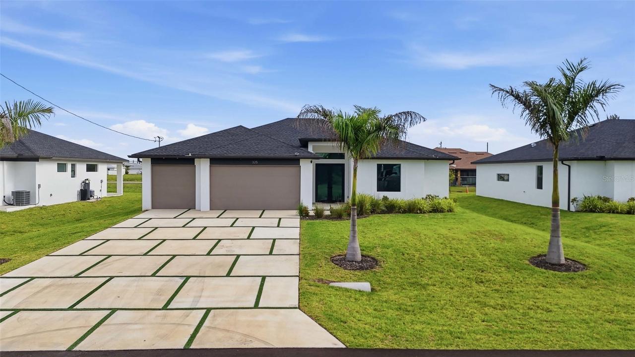 325 NE 15th Ter., Cape Coral, FL 33909
