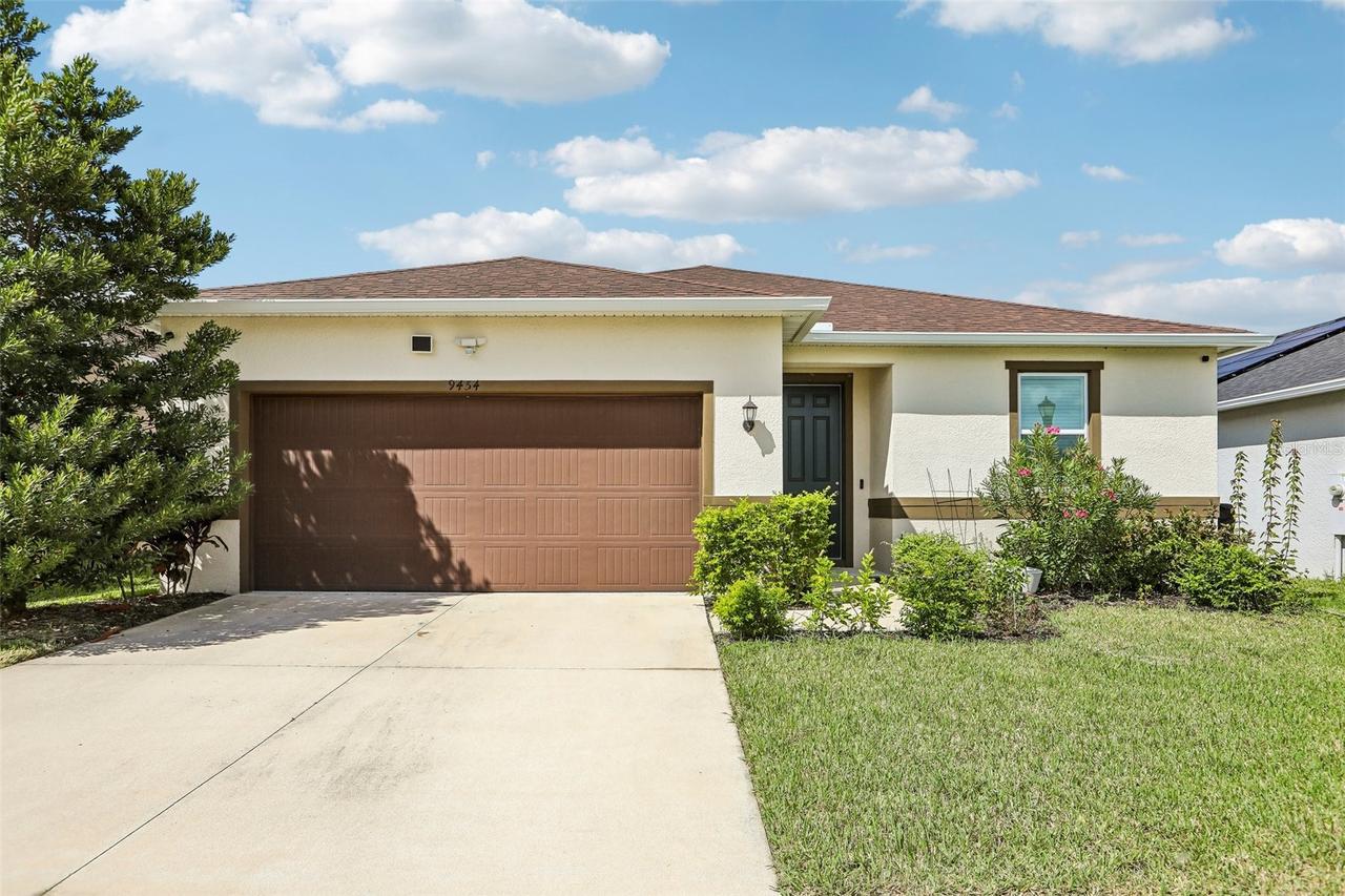 9454 Sanders Park Pl., Seffner, FL 33584