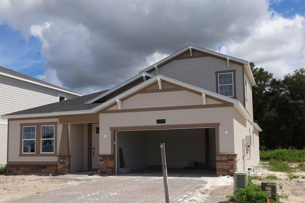 2909 Sweetgrass Ln., Zellwood, FL 32798