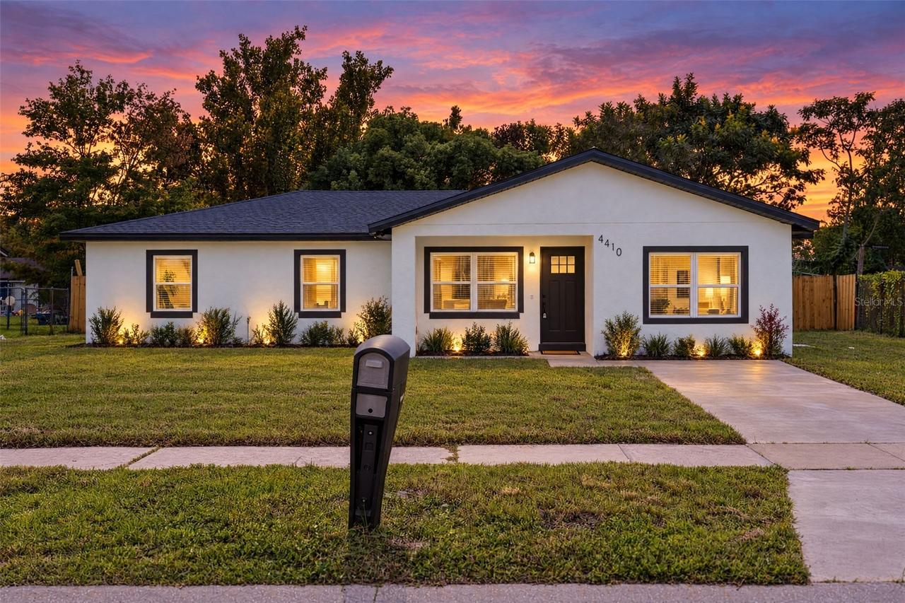4410 Chateau Rd., Orlando, FL 32808