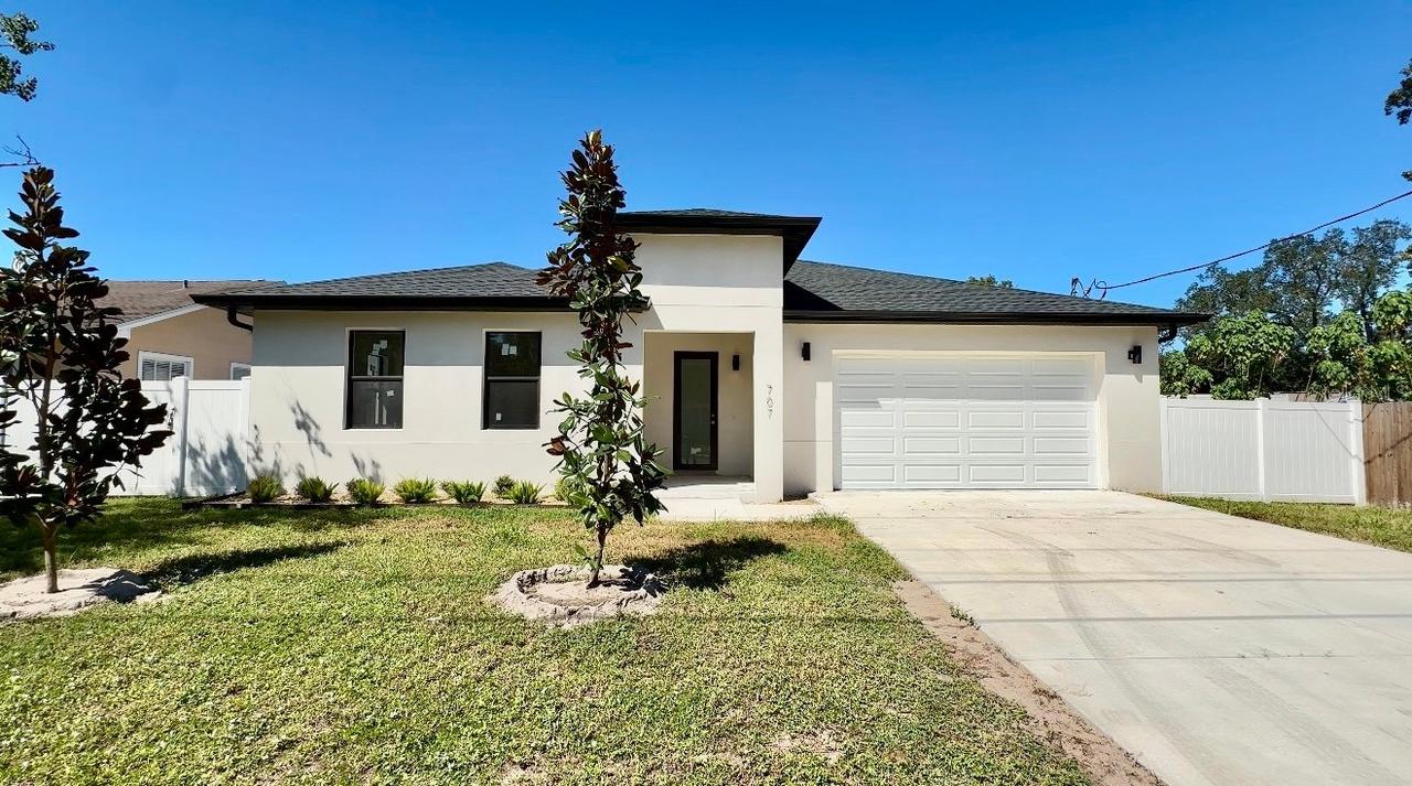 707 W Country Club Dr., Tampa, FL 33612