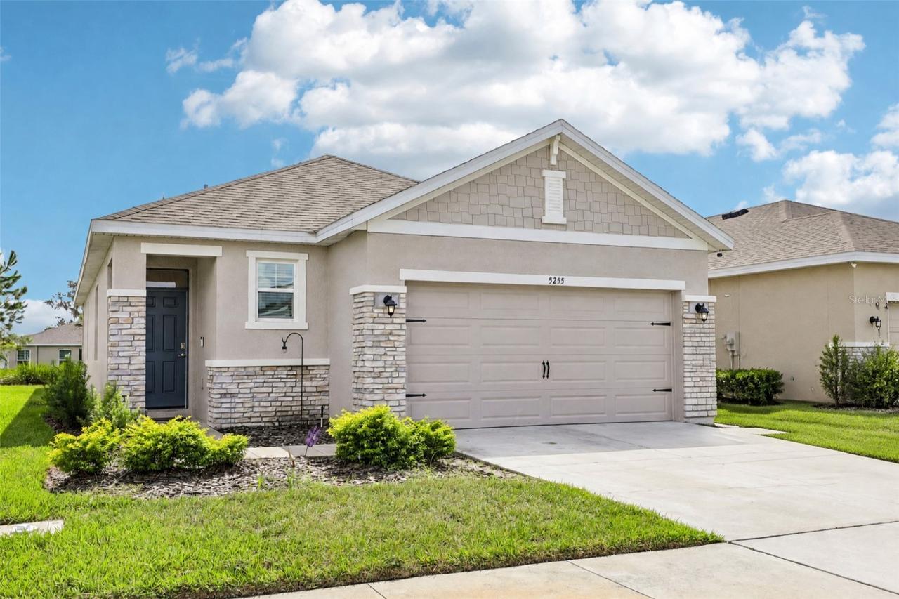 5255 Sunshine Dr, Wildwood, FL 34785