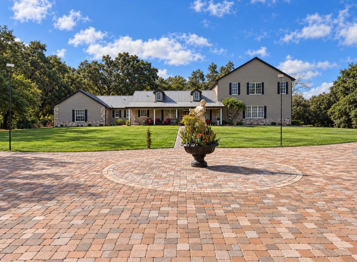 1860 Orangewood Ave., St Cloud, FL 34772