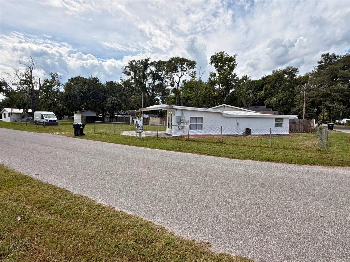 2602 Sidney Ave., Orlando, FL 32810