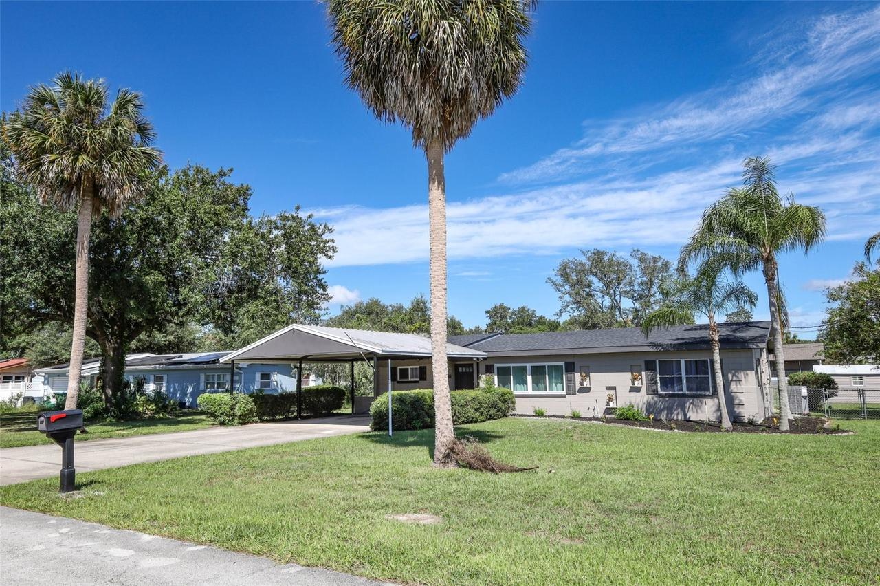 60 Park Ln., Debary, FL 32713