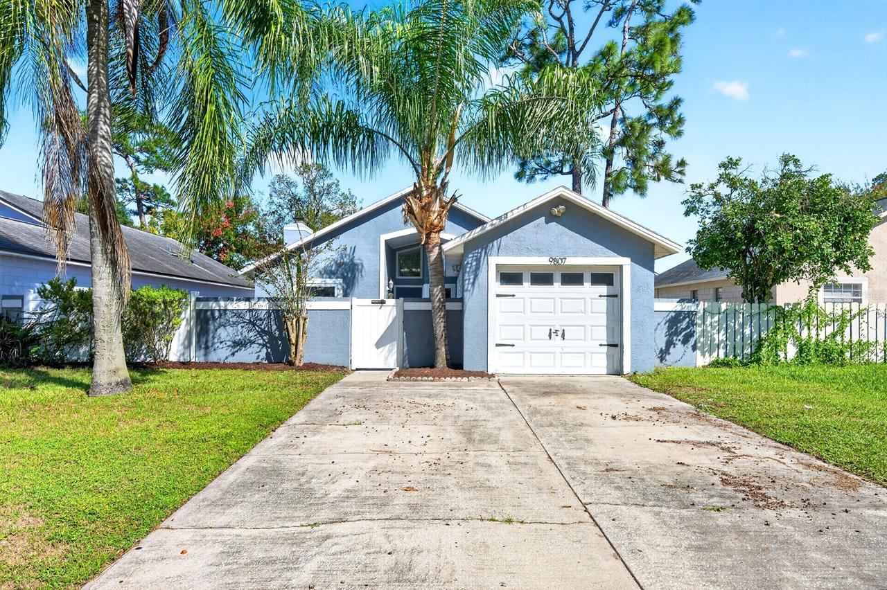 9807 Piney Point Cir., Orlando, FL 32825