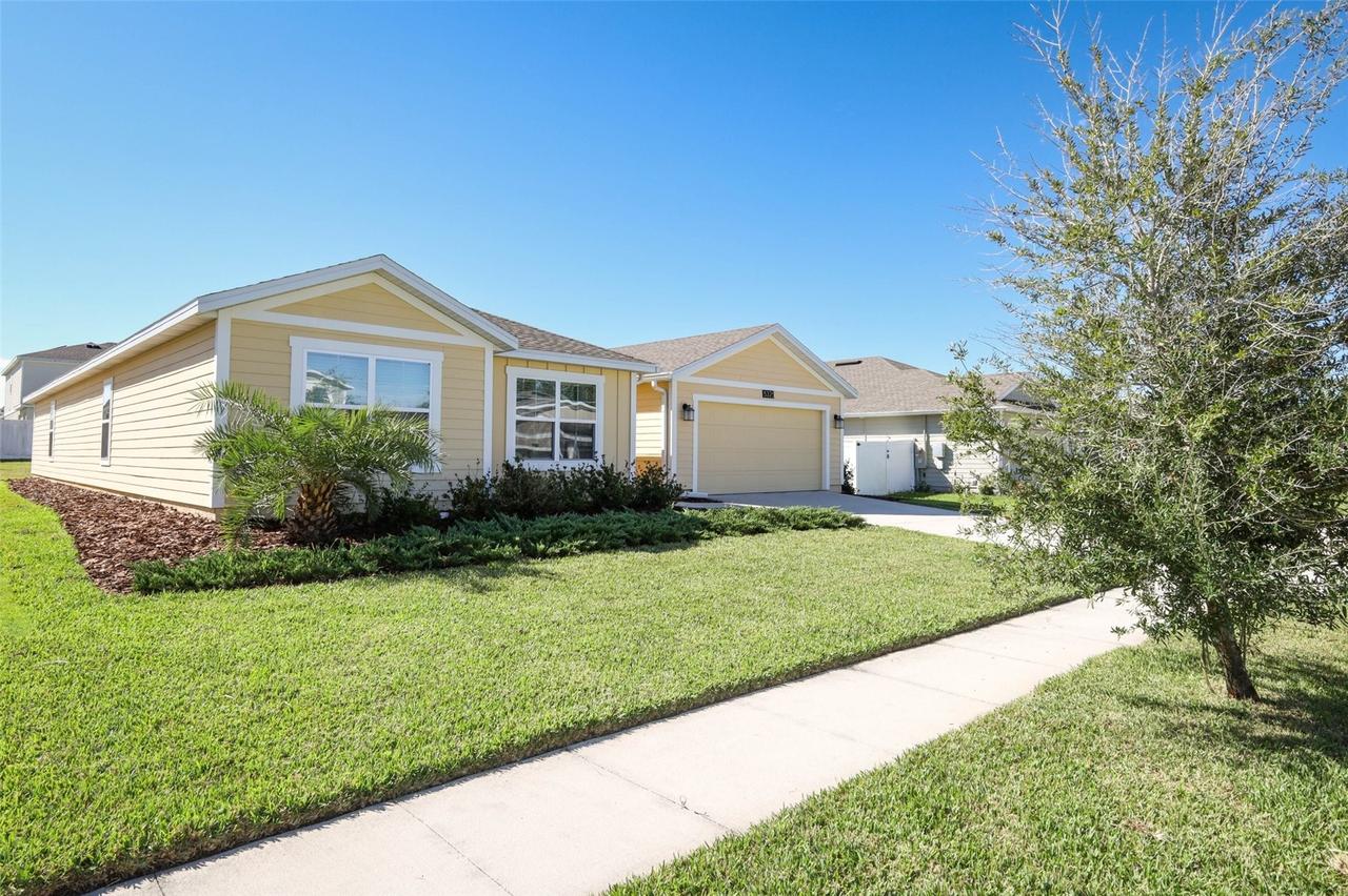 5325 Red Coral Cir., Mount Dora, FL 32757