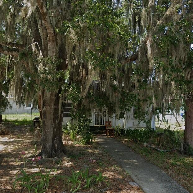 926 E Clifford Ave., Eustis, FL 32726