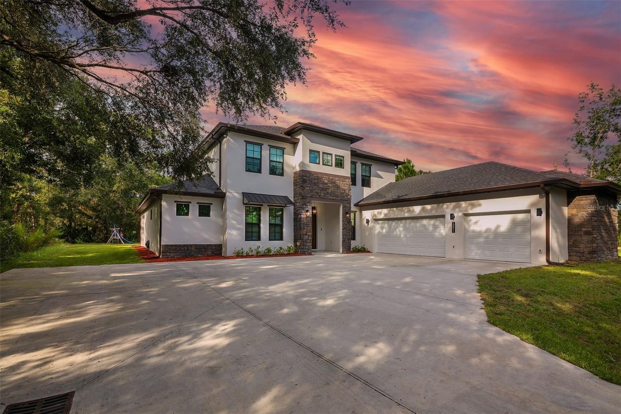 19811 Mardi Gras St., Orlando, FL 32833