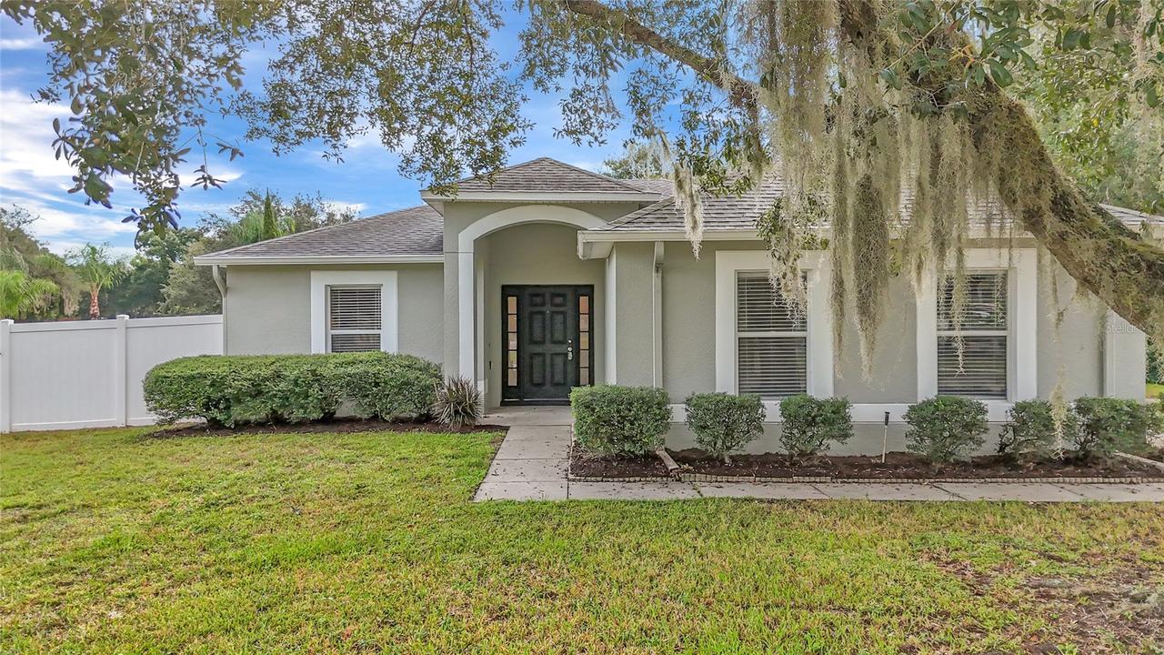 2073 Hayfield Way, Apopka, FL 32712