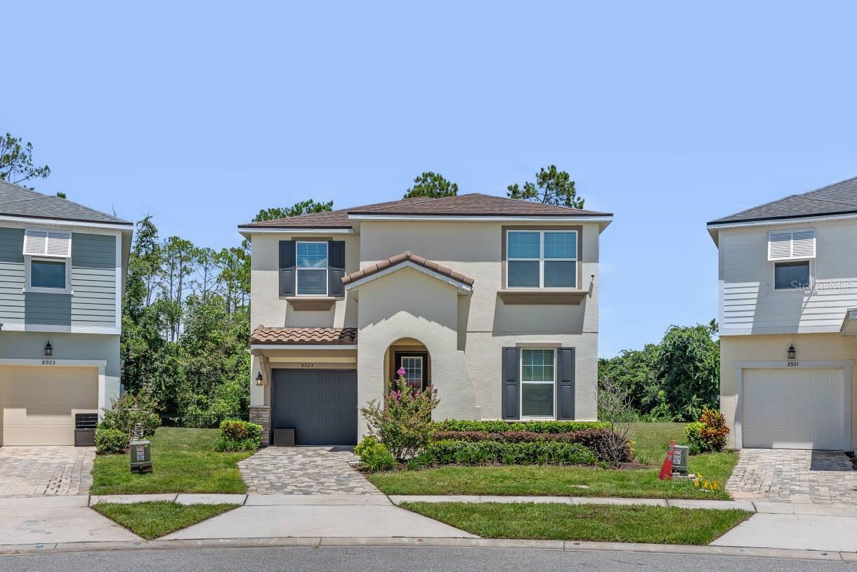 8923 Coconut Breeze Dr., Kissimmee, FL 34747