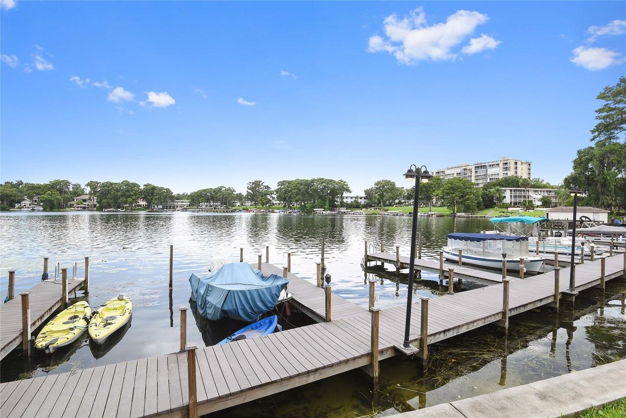 219 Quayside Cir. #B9, Maitland, FL 32751