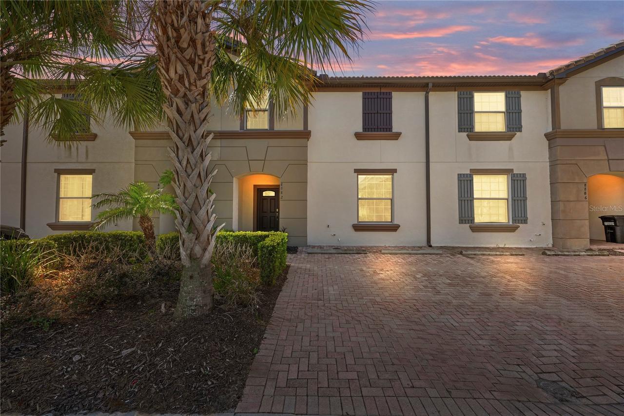 8882 Geneve Ct, Kissimmee, FL 34747
