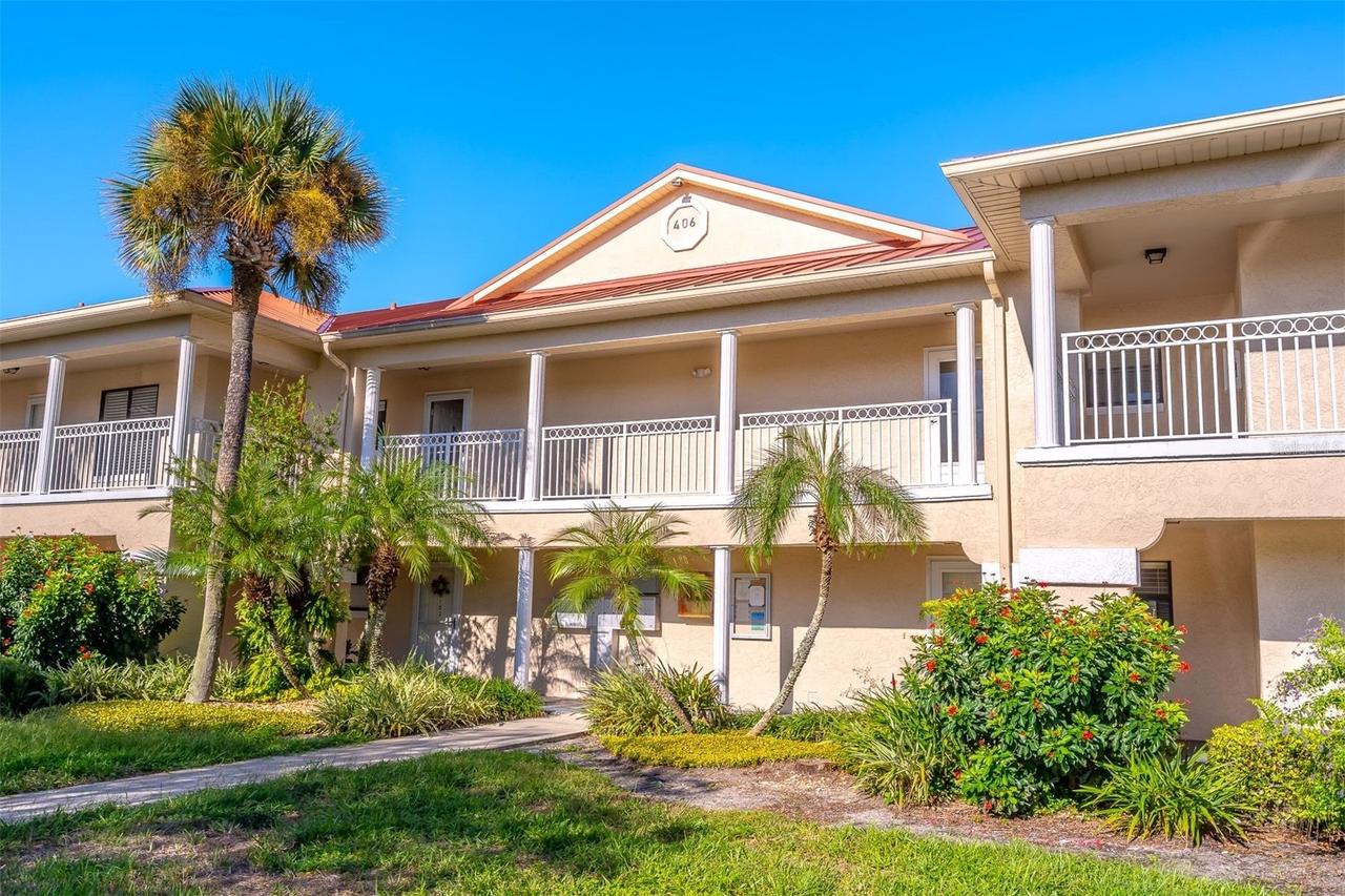 406 Bouchelle Dr. #103, New Smyrna Beach, FL 32169