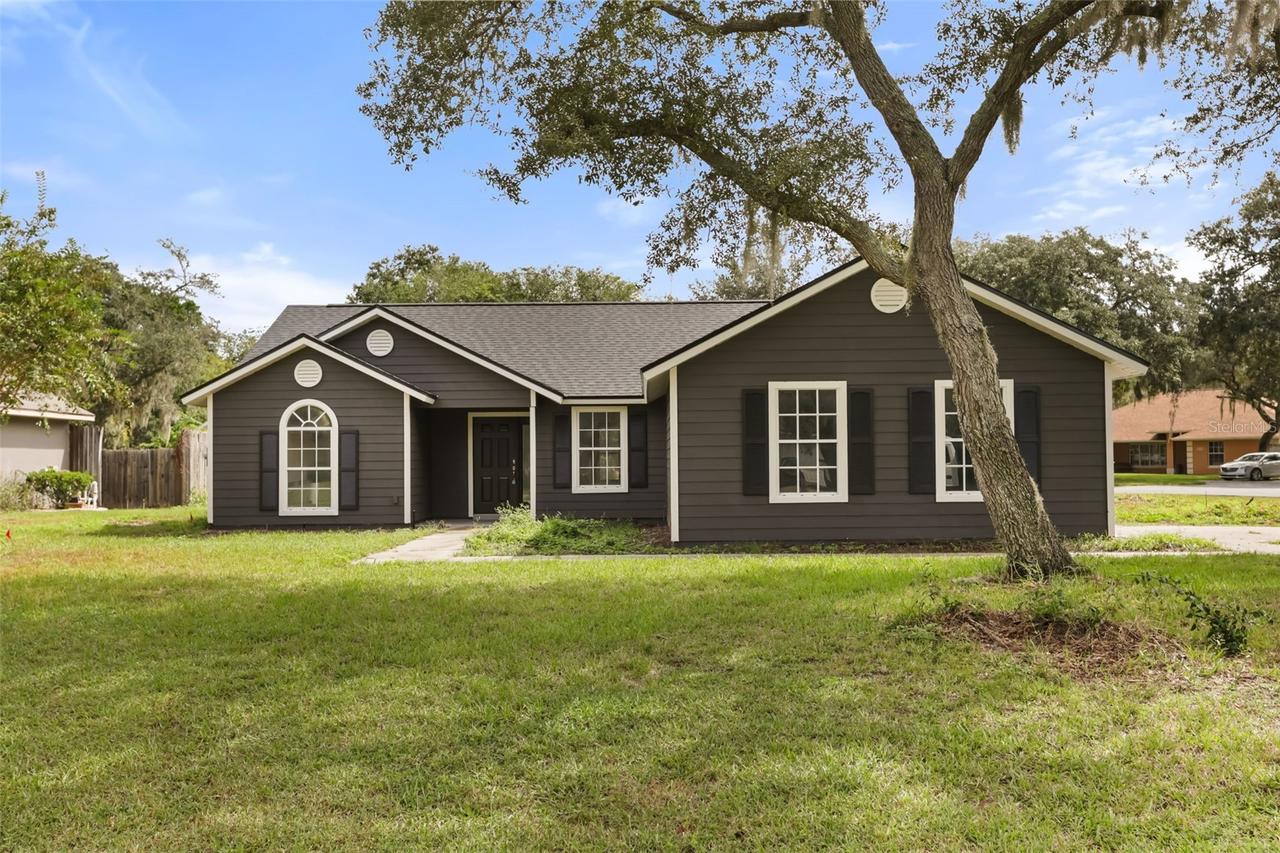 32930 Indian Woods Dr., Leesburg, FL 34788