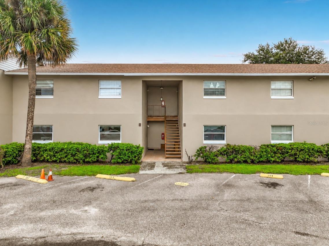 5885 Dahlia Dr. #103, Orlando, FL 32807