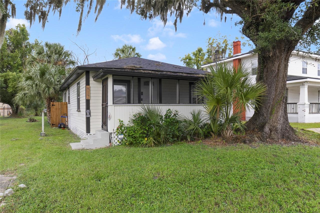 812 S Locust Ave., Sanford, FL 32771