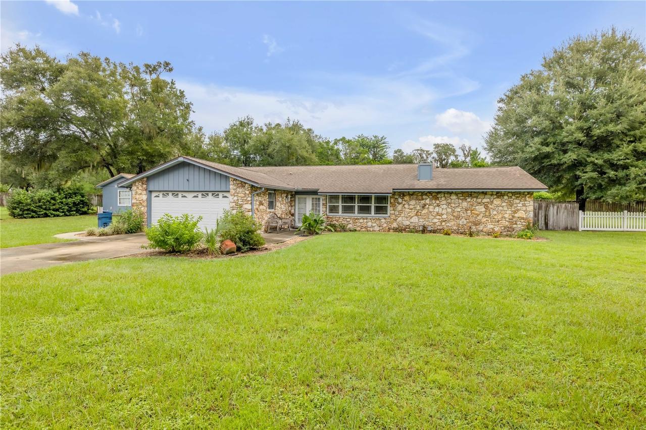 253 Grand Ave., Deland, FL 32720
