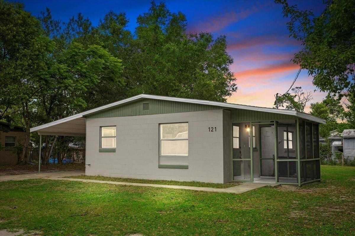 121 Kendra Ave., Deland, FL 32724
