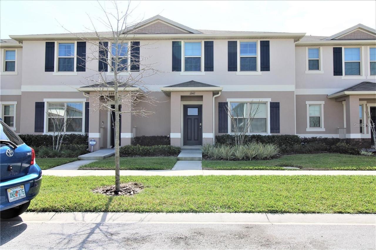 1842 Katz Crossing Dr., Kissimmee, FL 34744