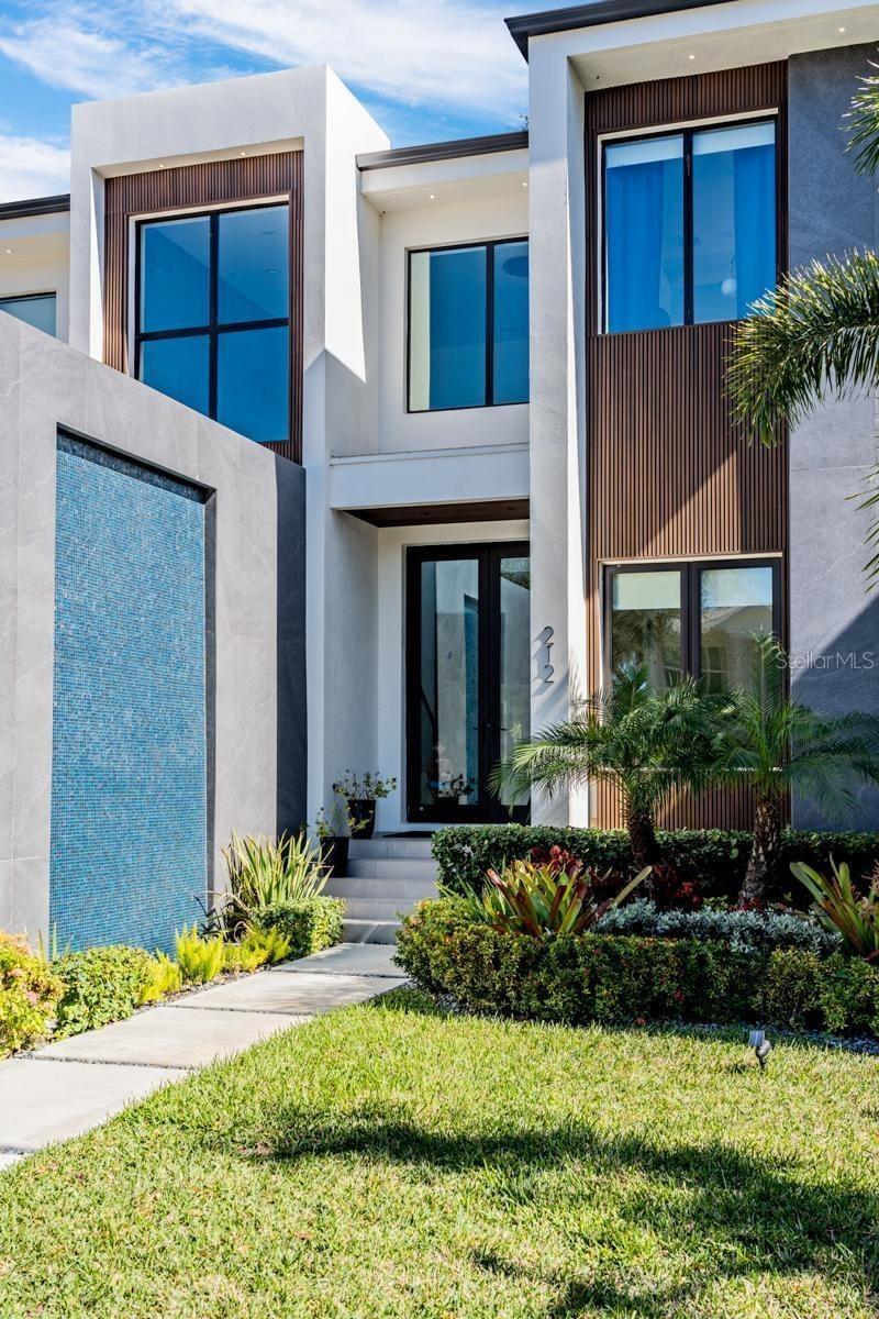 212 S Renellie Dr., Tampa, FL 33609