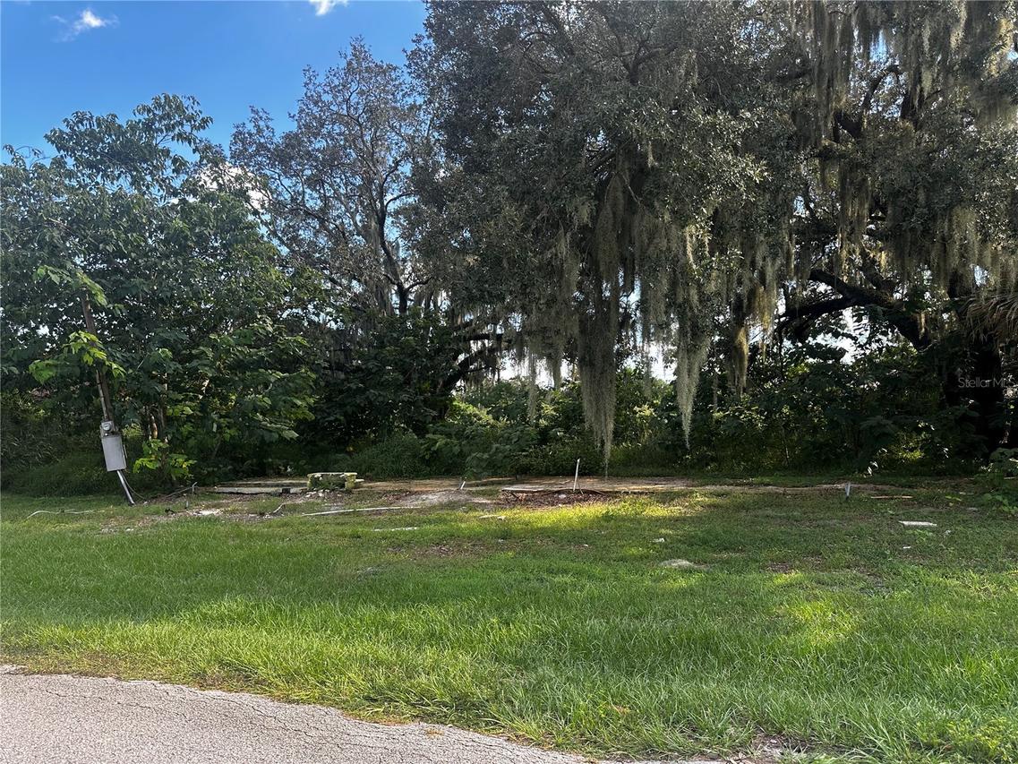 2180 2nd St., Mulberry, FL 33860