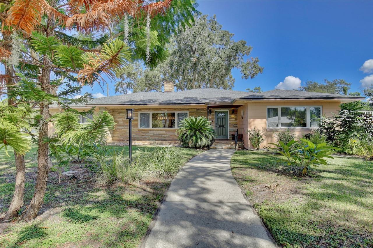 2387 Washington Rd., Mount Dora, FL 32757