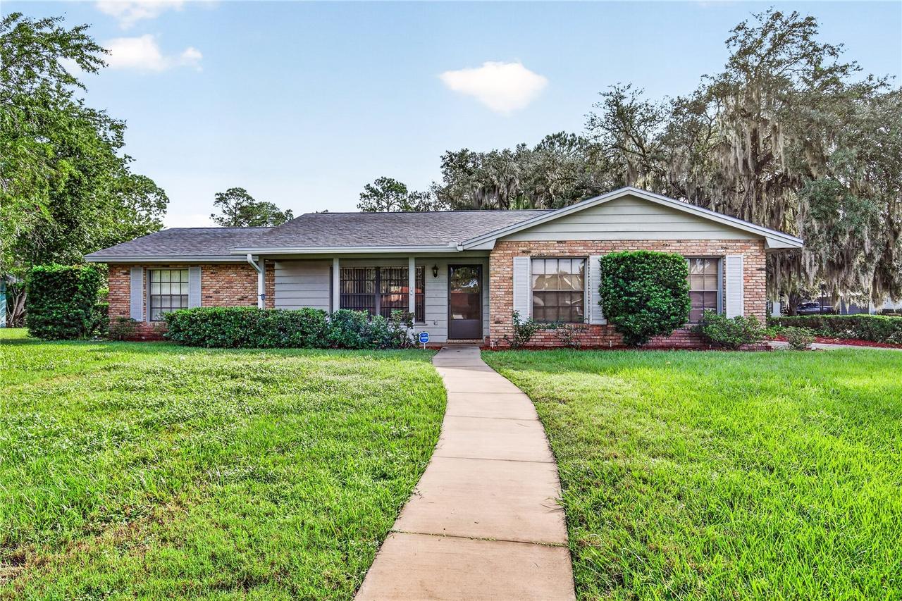 3029 Pine Cove Pl., Eustis, FL 32726
