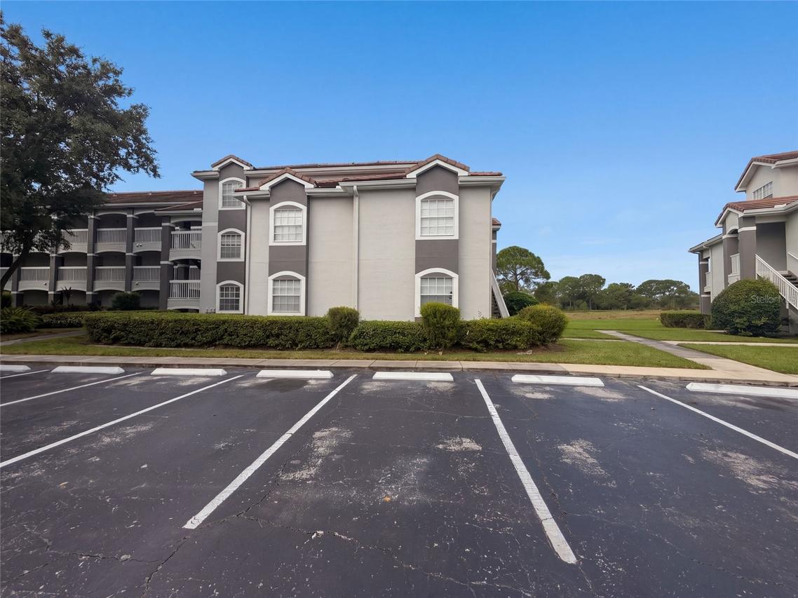 13838 Fairway Island Dr. #1411, Orlando, FL 32837