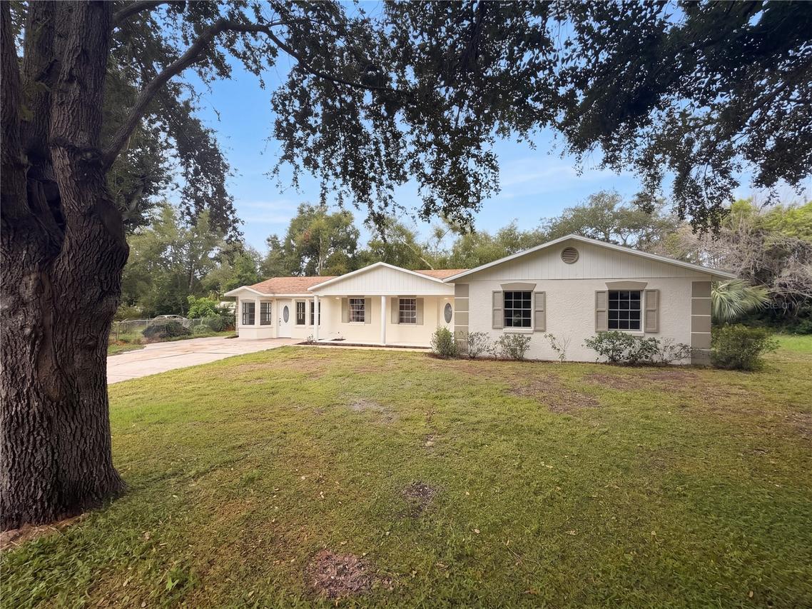2303 S Swan Ct., Winter Haven, FL 33881
