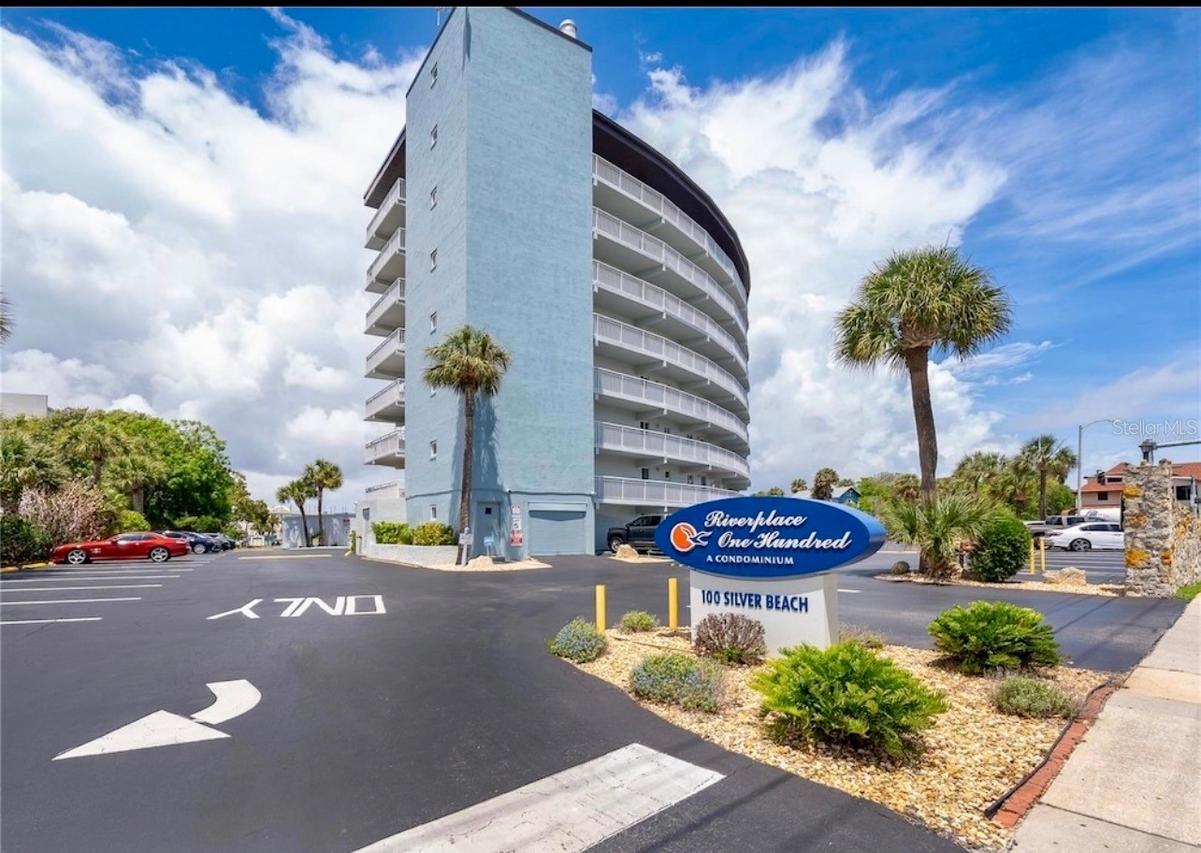 100 Silver Beach Ave. #720, Daytona Beach, FL 32118