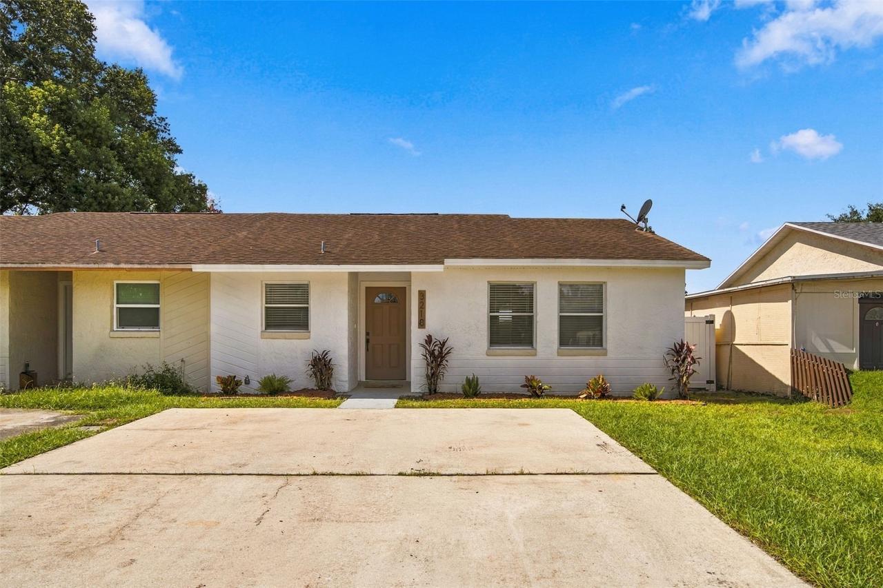 3218 Redditt Rd., Orlando, FL 32822