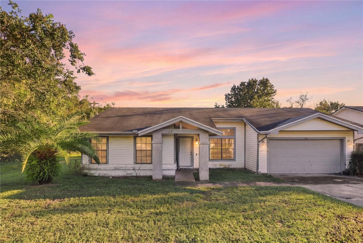659 Saint Johns River Dr., Sanford, FL 32773