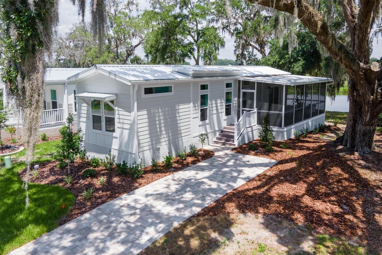 12130 Grand Oak Ln., Oxford, FL 34484