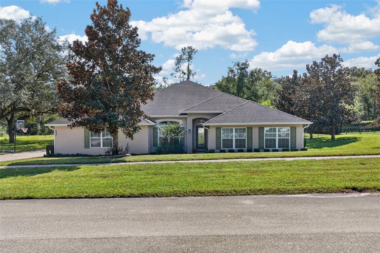 24114 Plymouth Hollow Cir., Sorrento, FL 32776