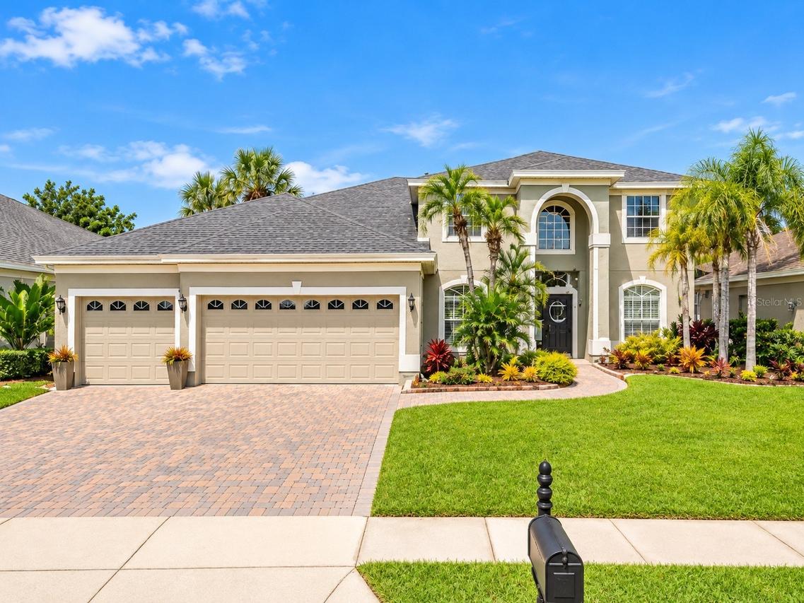 2927 Curving Oaks Way, Orlando, FL 32820