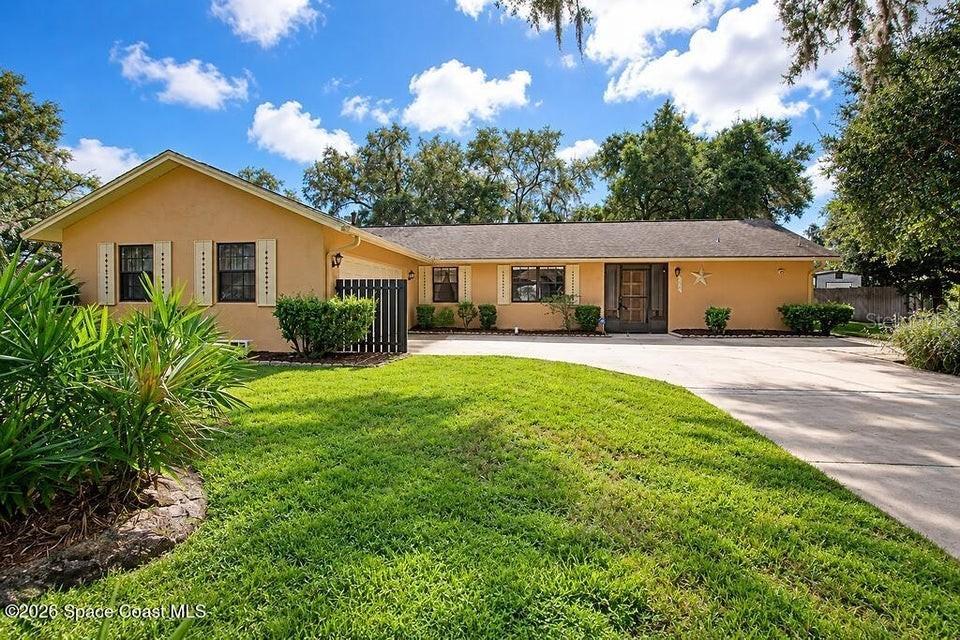 3815 Grovewood Ln., Titusville, FL 32780