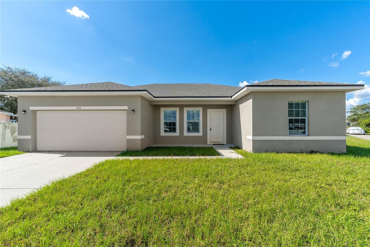 1910 Lakeview Ln., Poinciana, FL 34759