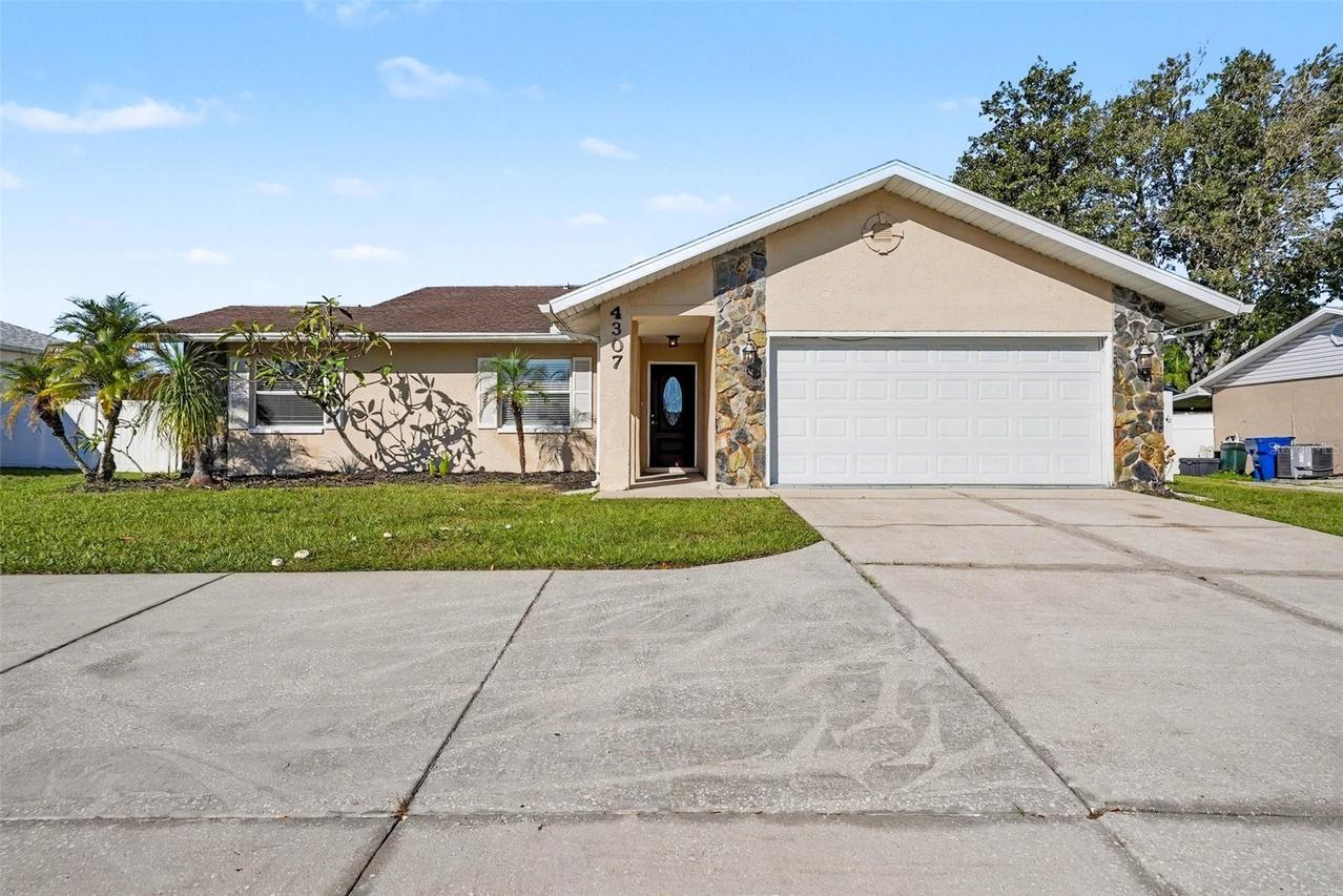 4307 Wood Trail Blvd., New Port Richey, FL 34653