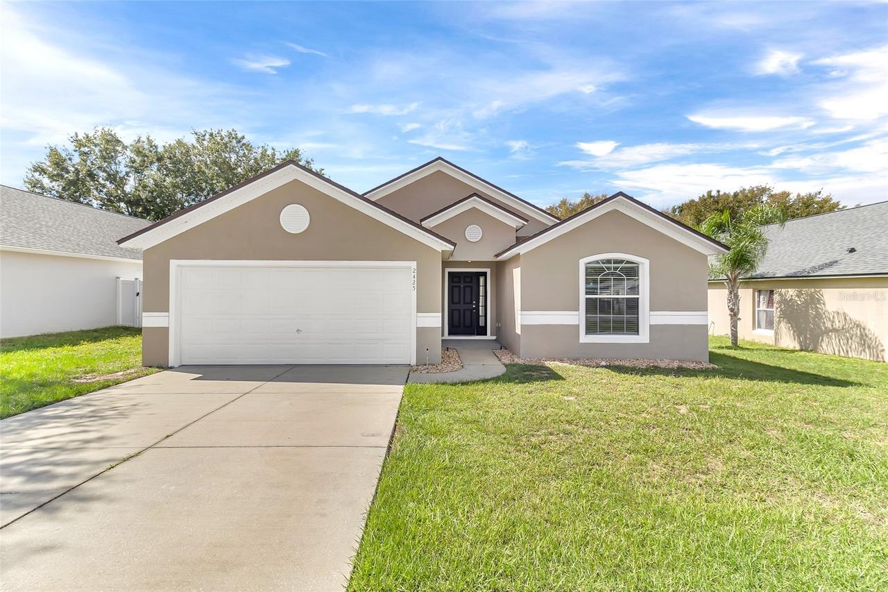 2425 Merry Rd., Tavares, FL 32778